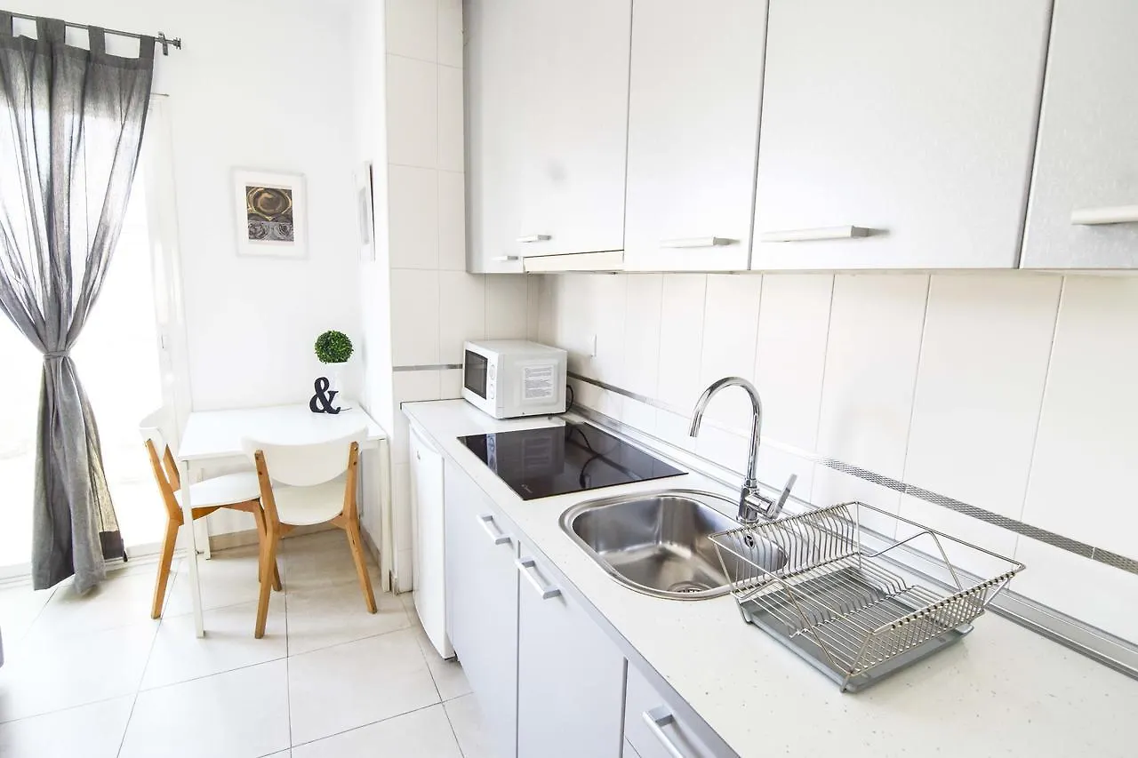 Malaga City Suites Barcelo 30